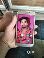 SAMSUNG J7 NEXt