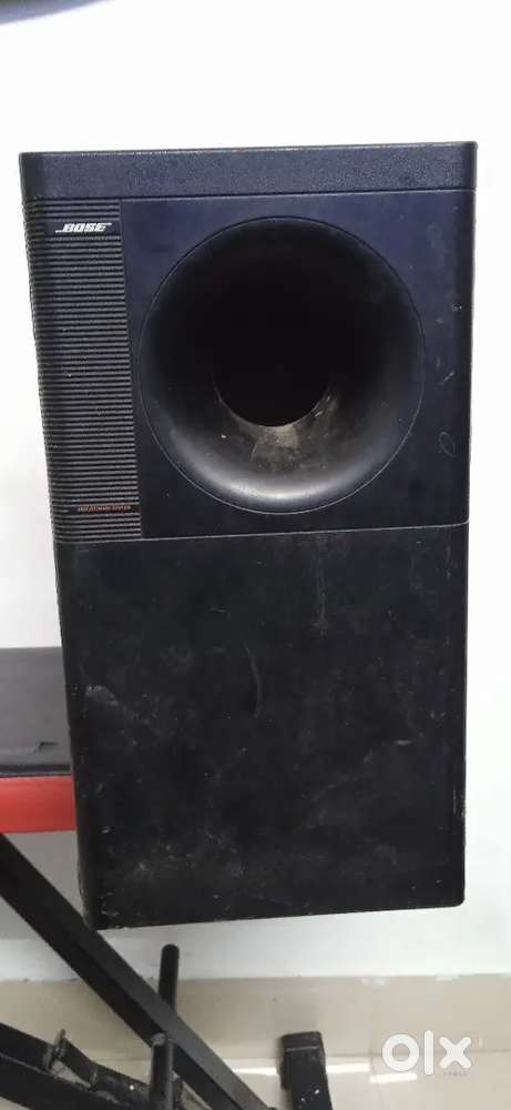 Bose. Subwoofer speake.5.1.Little box damage r.   good condition