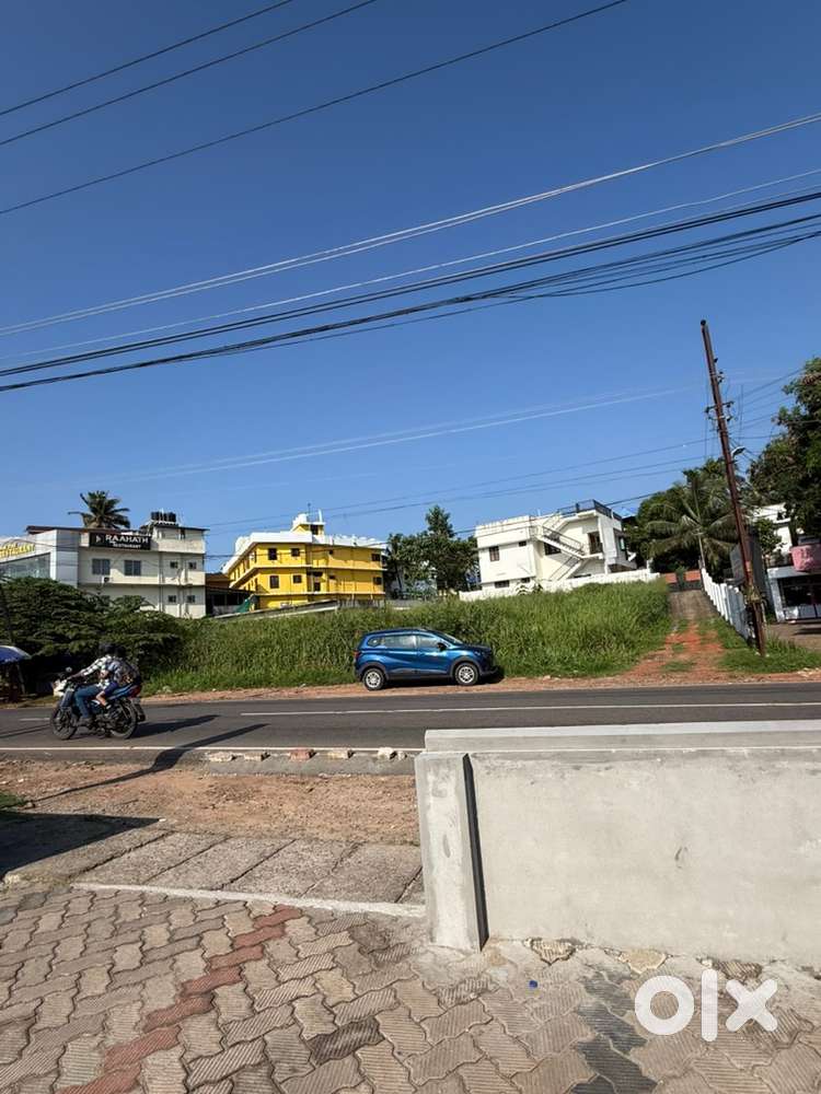 Plot for rent at theater junction