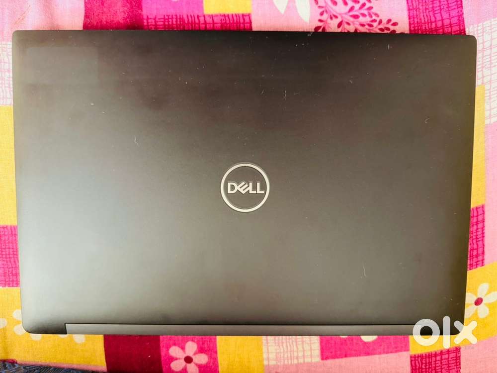 Dell laptop good n neat condition no scratches