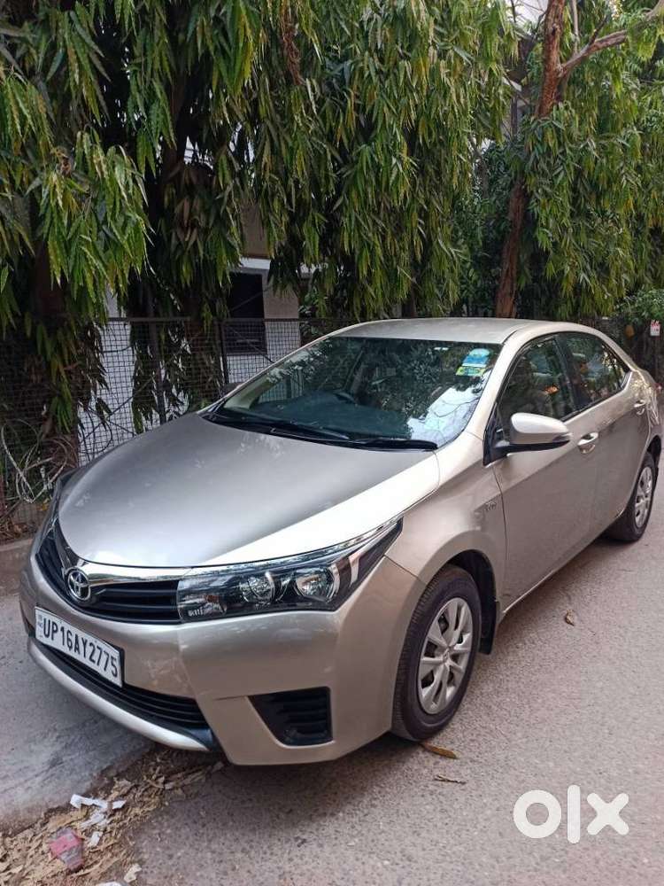 Toyota Corolla Altis 1.8 J, 2015, Petrol