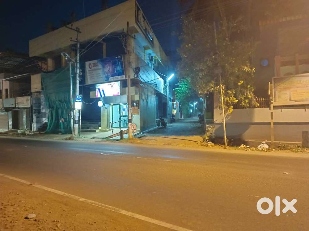 Bachelor room with fully furnished available for monthly rent.