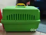 Pet travel carrier