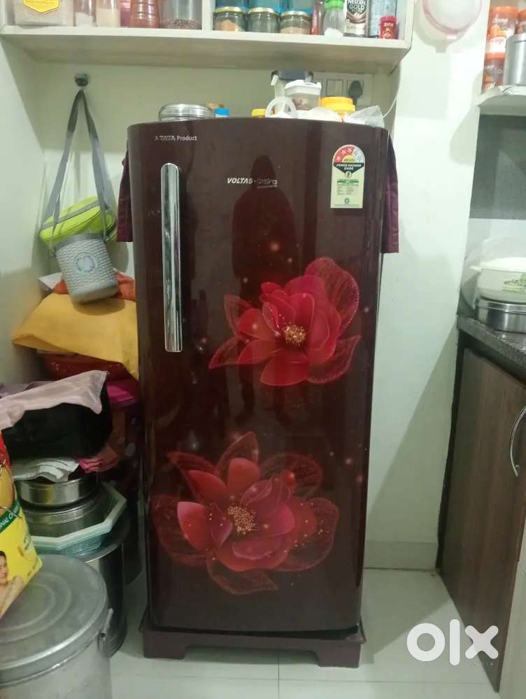 Voltas beko fridge 1 yers old 183 litter