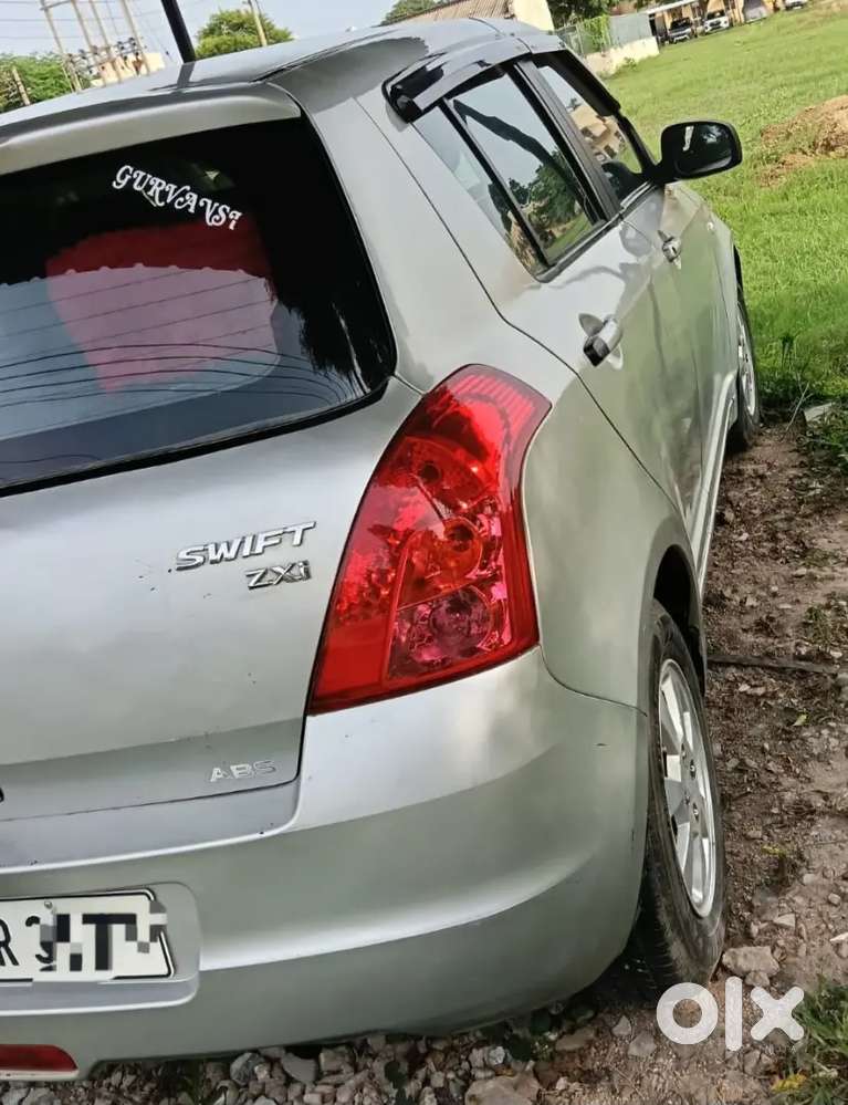 Maruti Suzuki Swift 2006 Petrol 98000 Km Driven.. army person car