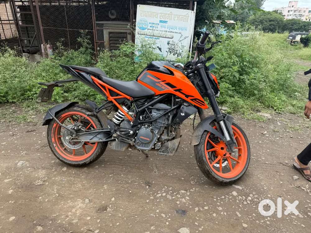 Duke 200 orange
