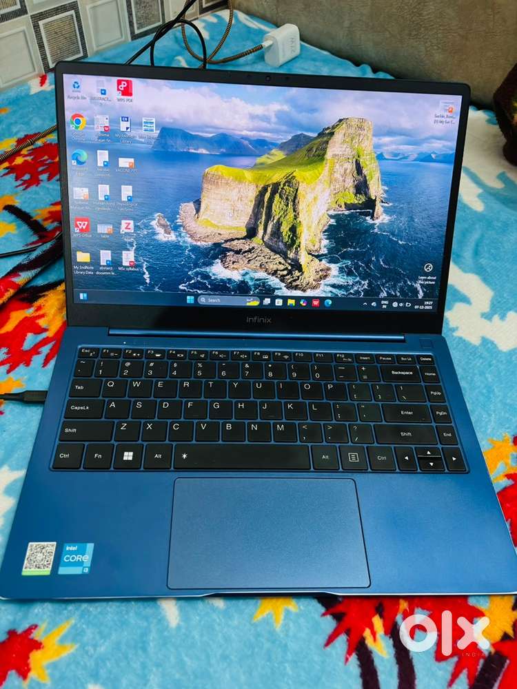 Infinix i3 laptop good condition