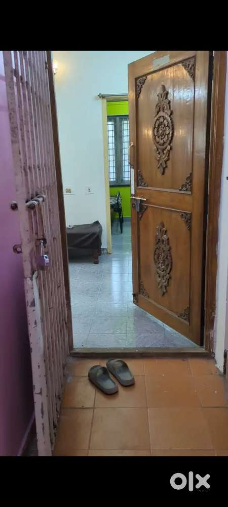 A 3BHK flat available for sale in the center of Chennai. Arumbakkam