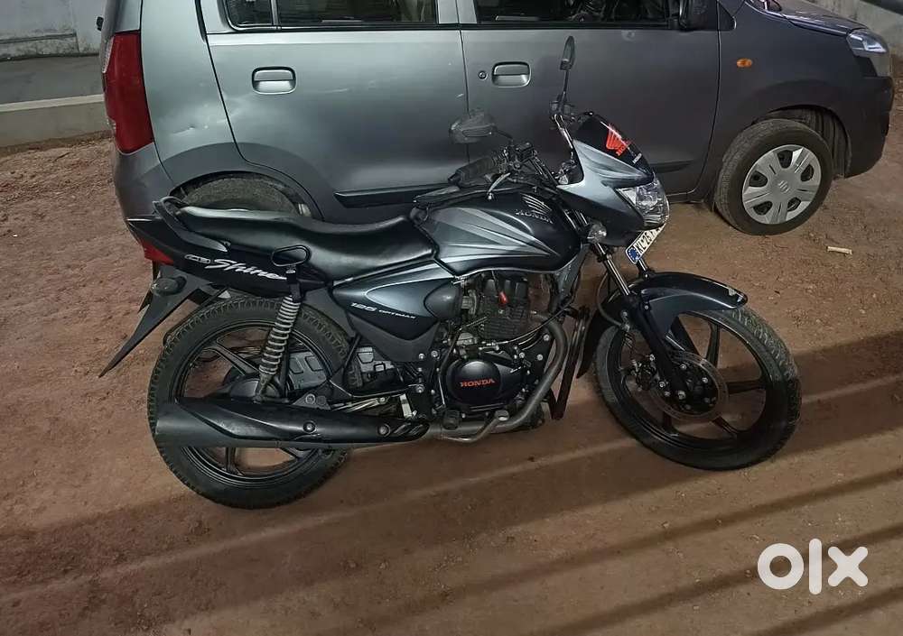 Neat and clean. New 2 tyres good condition. All papers clear
