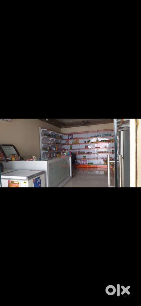 big size shop available for rent best for commercial purposes