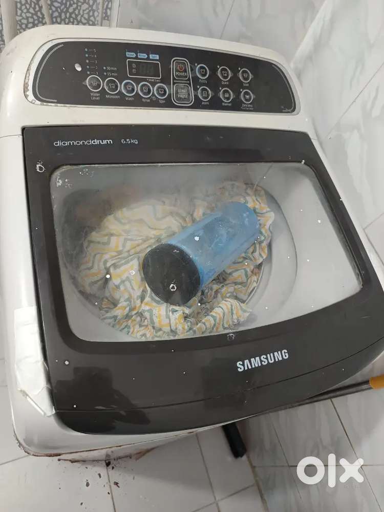 Samsung fully automatic top load washing machine.