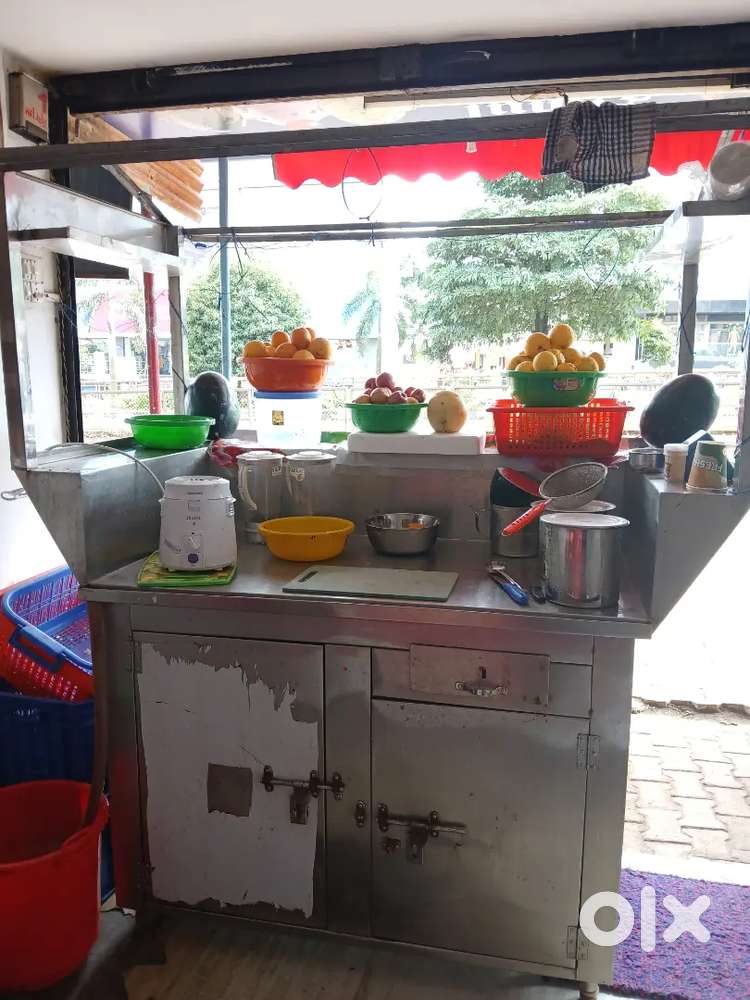 Kitchen or juice steel counter.