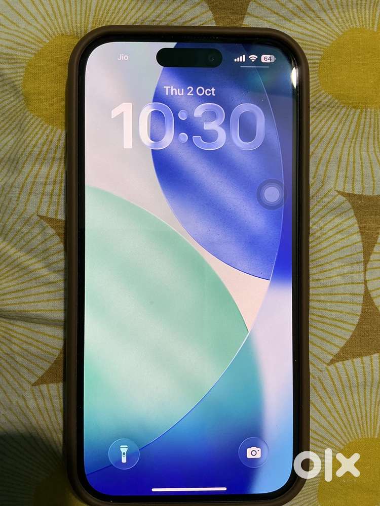 Apple iPhone 16