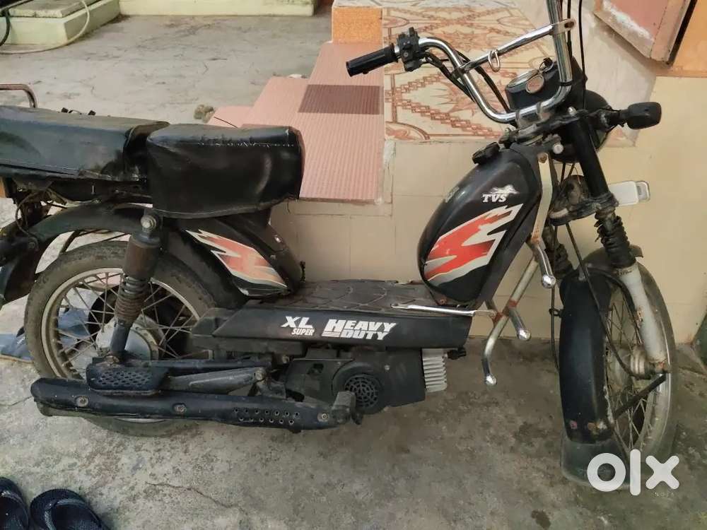 TVS XL 100 HEAVY DUTY