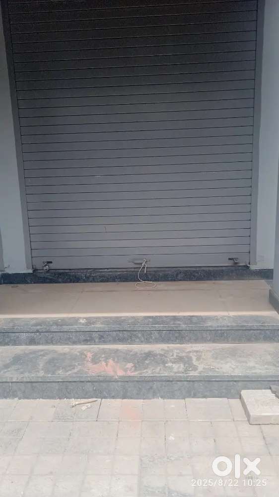 Moozhikkal shop for rent.