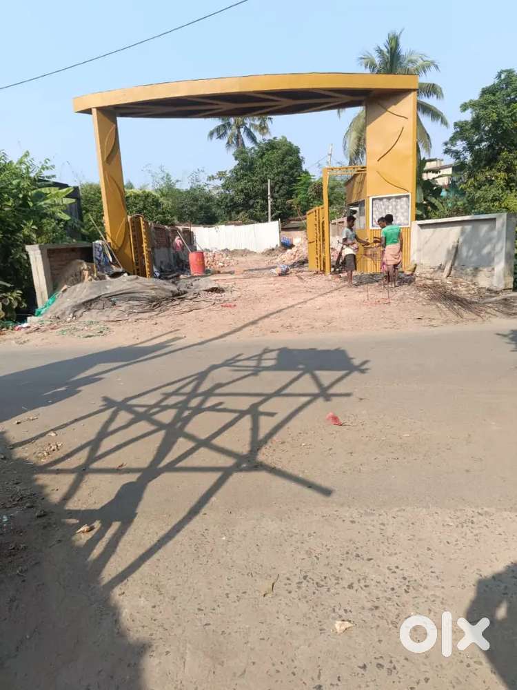 Book your dream plot near Swami Narayan temple