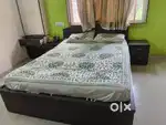 Hydrolic bed with godrej mattress