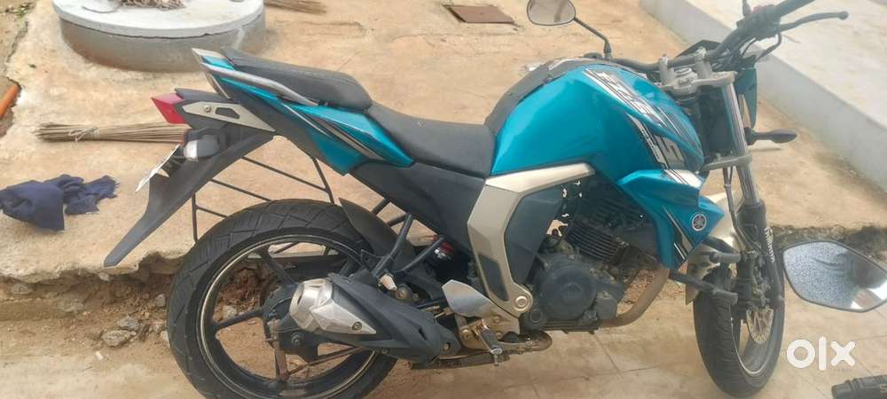 Yamaha fz v2 2018 model