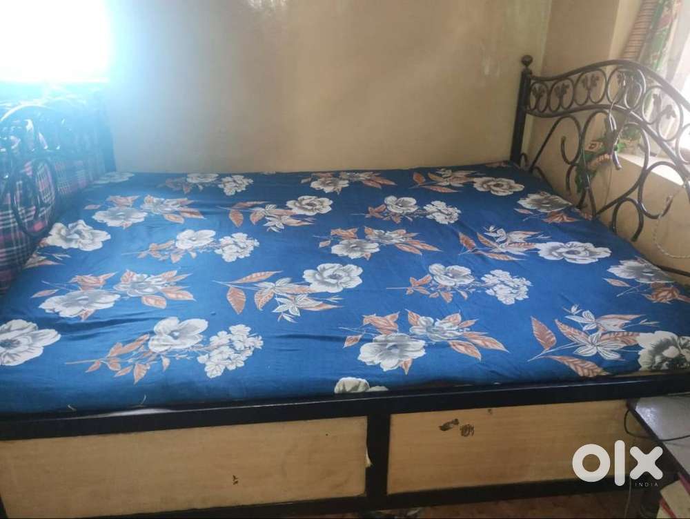 Double heavy metal bed in a sober condition