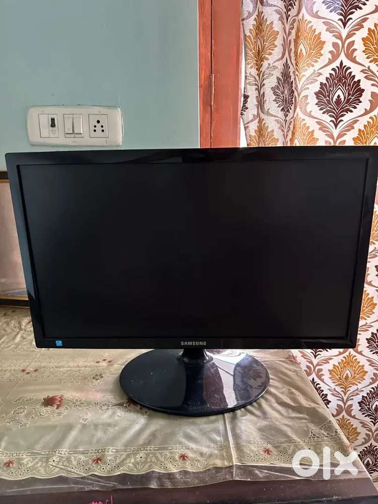 Samsung LED monitor 22 inch