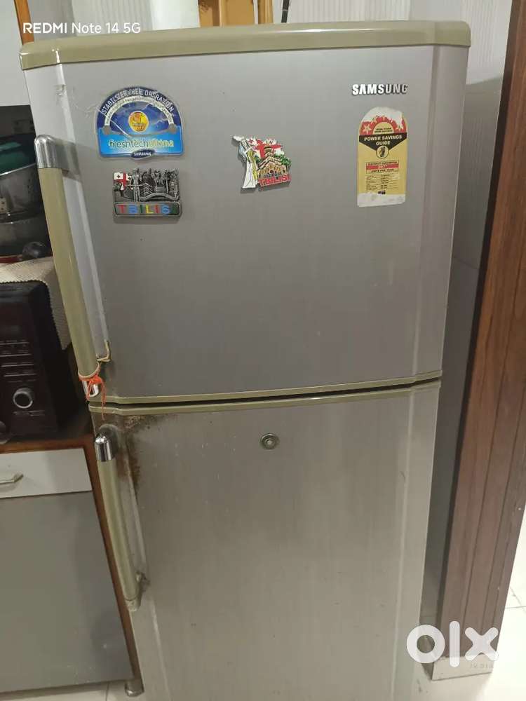 Refrigerator double door and R O water purifier