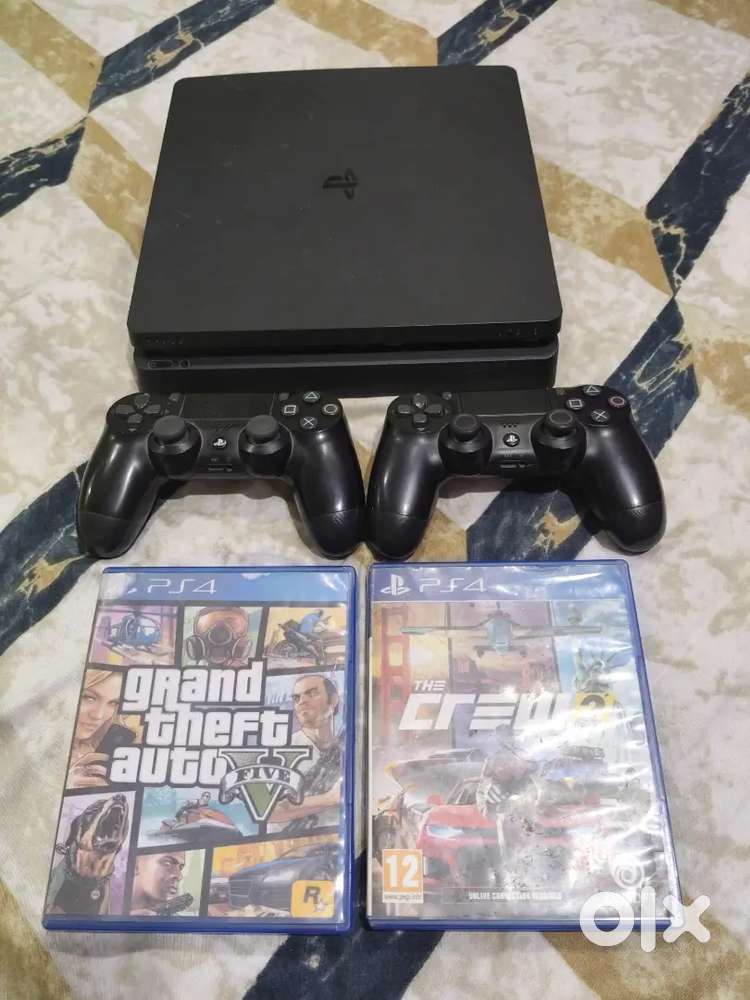 Gaming console