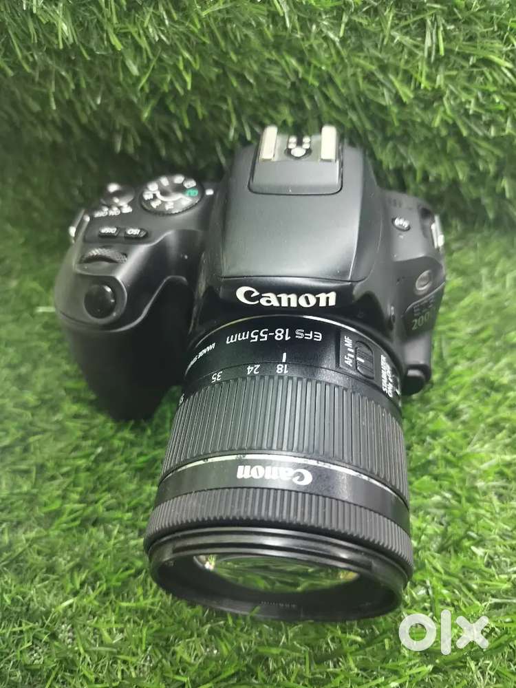 Canon 200D + 18-55 lens good condition