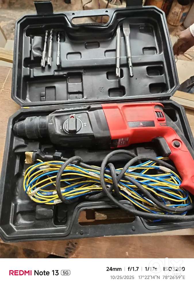 Hammer machine plus drill machine good condition