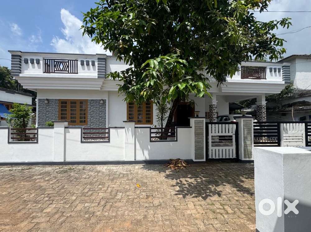 Independent house .well water facility