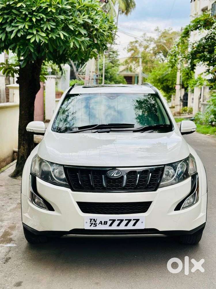 Mahindra XUV500 2.2 W10, 2016, Diesel