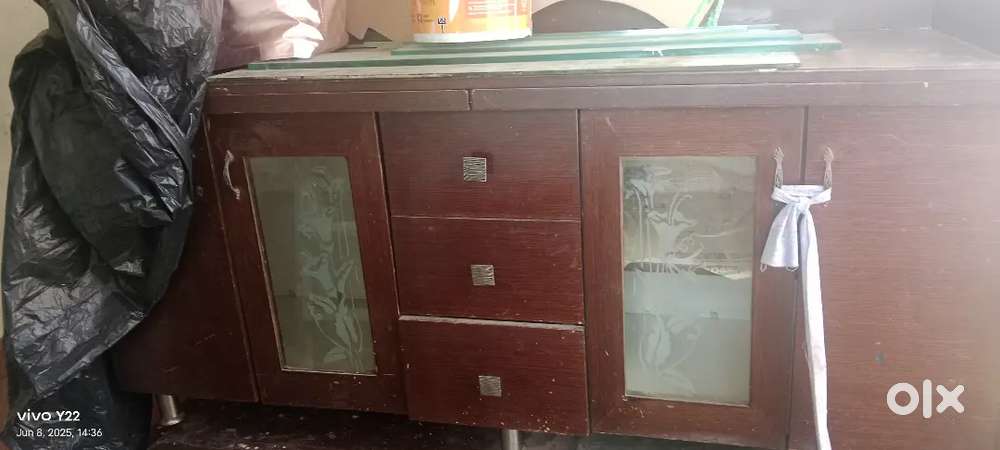 Original Sagwan wooden computer table price negotiable