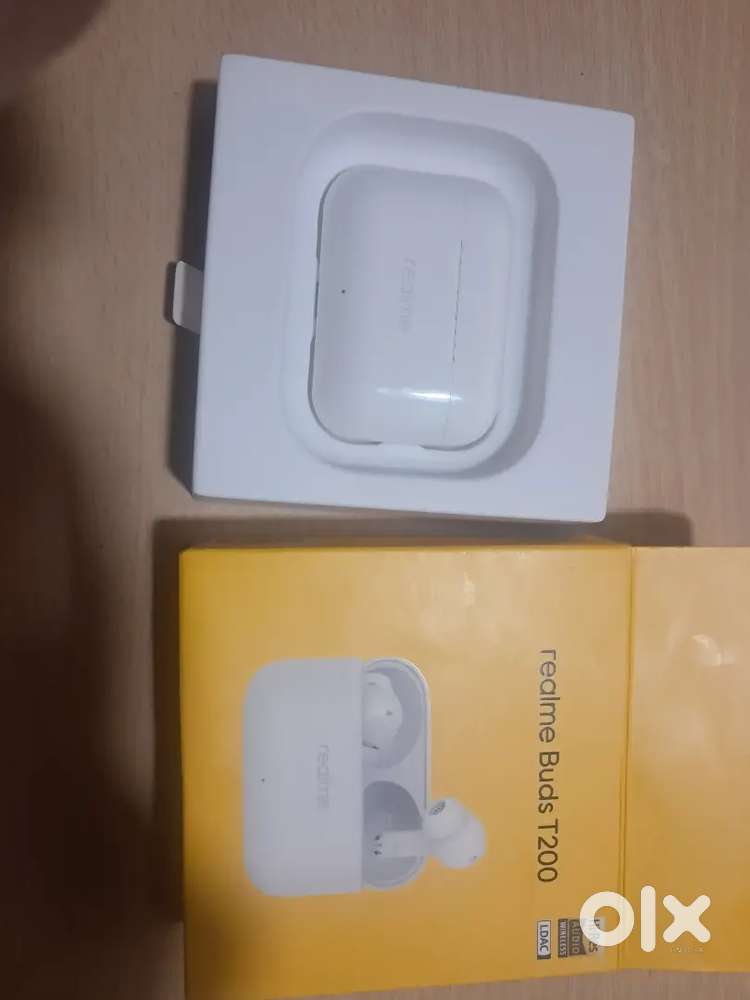 Realme T200 Brand new buds