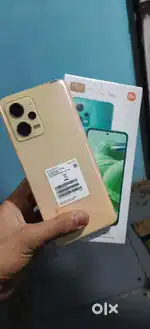 Good condition all kits Readmi note 12 5G 8. 256