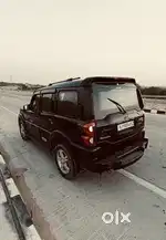 SCORPIO S10 black