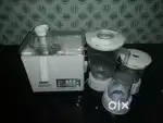 Sanford juicer/blender