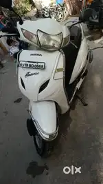 One hand activa
