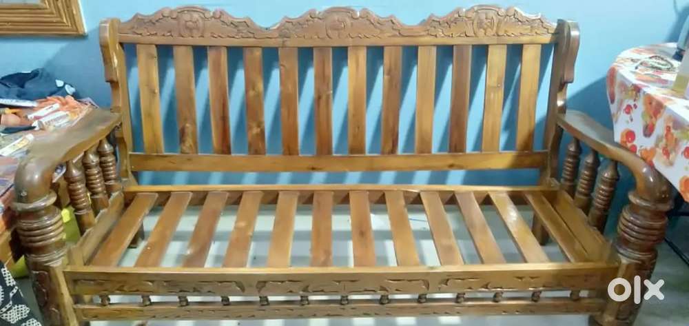 Wooden Sofa Set in Good Condition – 3+2 Seater