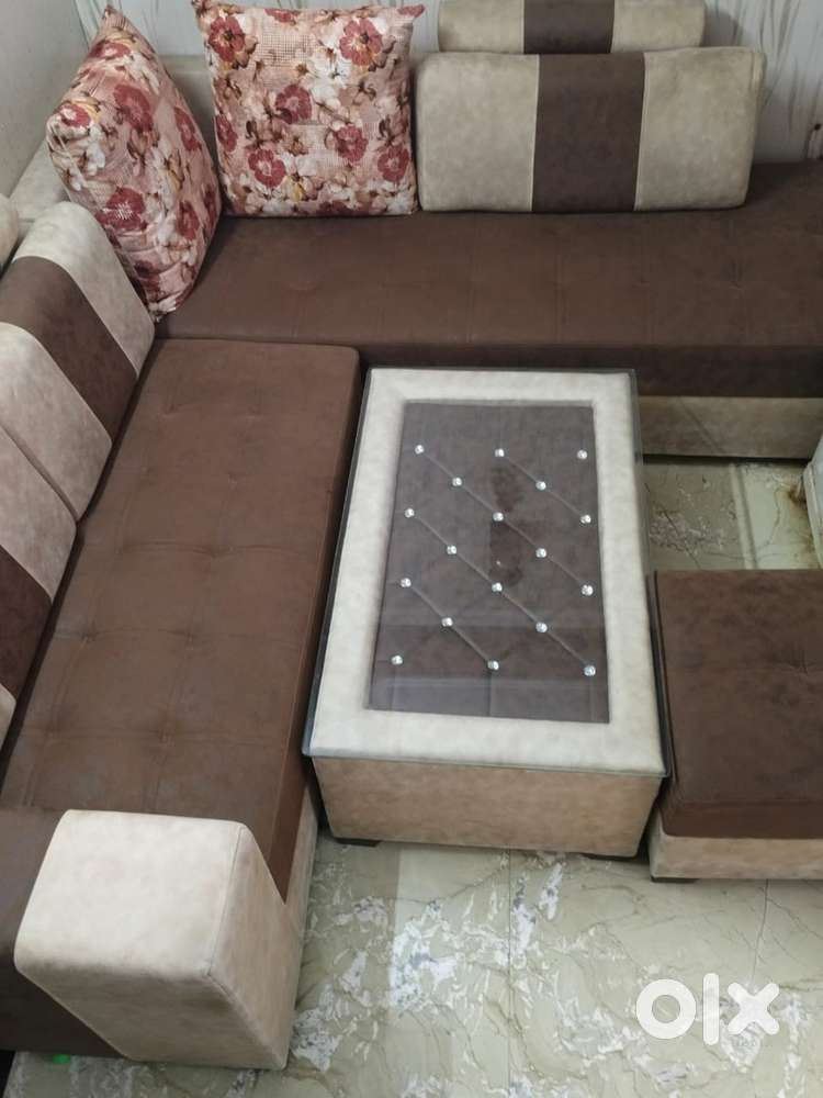 Brand new Premium Sofa Set in Excellent Condition.