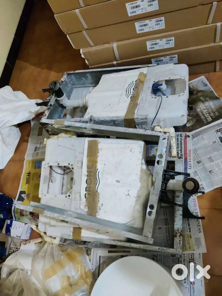 Brand new washbasin,Grohe bathroom fittings, Grohe flush tank, doors