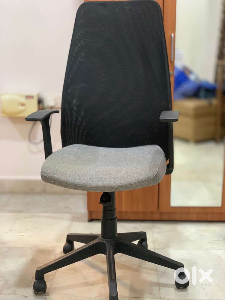 Nilkamal office chair Black and grey dual tone color