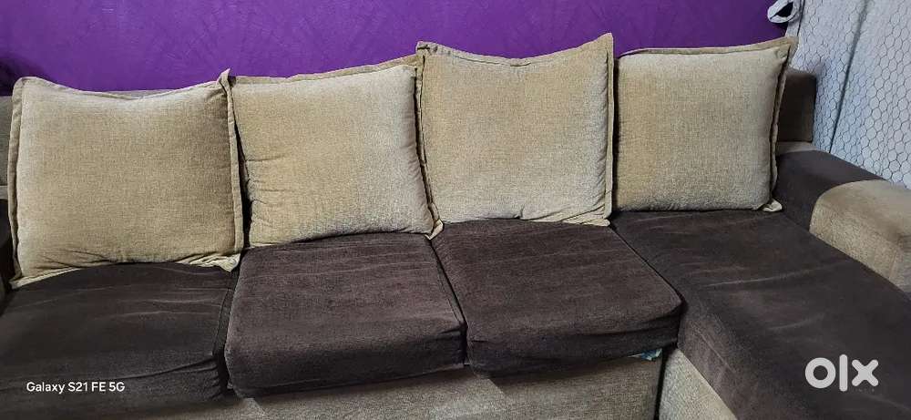 Sofa set in L shape
