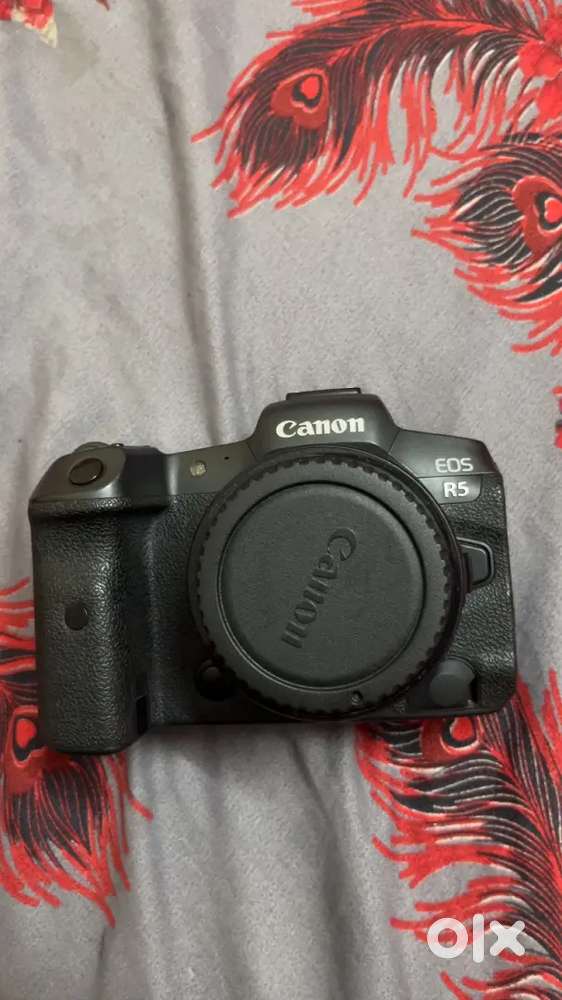 Canon r5 (box with shop bill) + EOS R mount adapter + 35mm RF lens