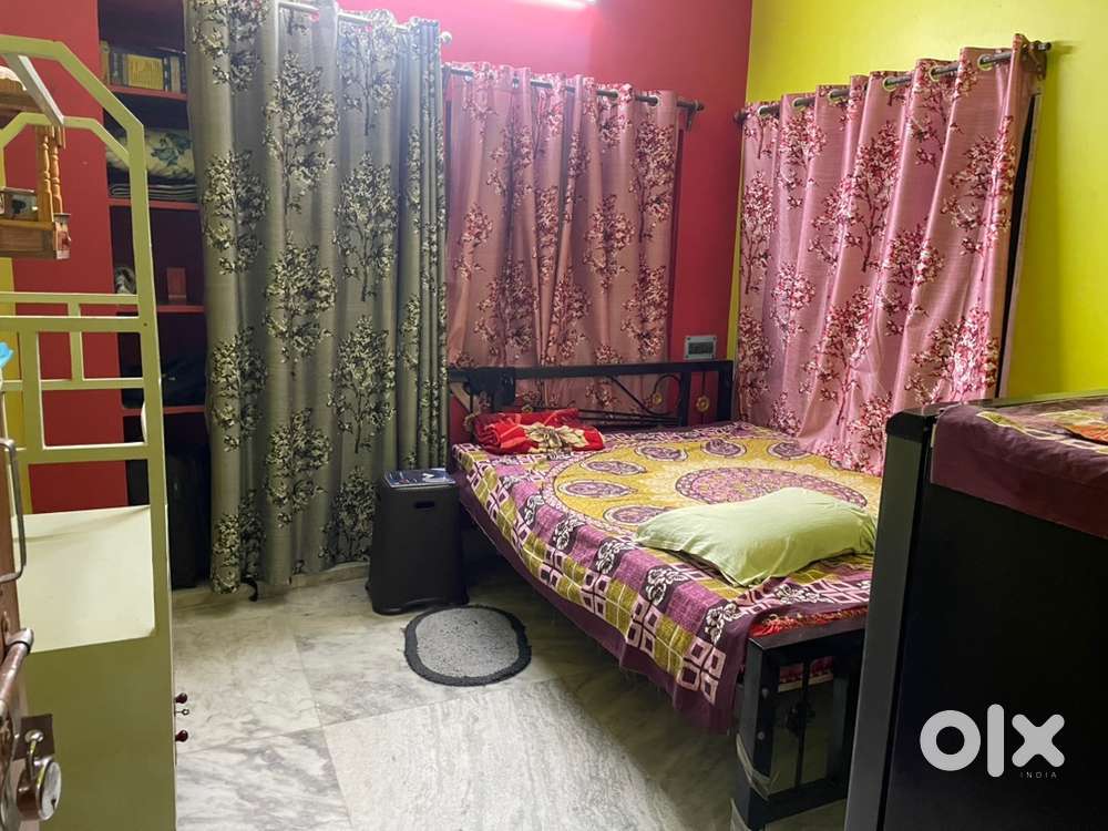 1bhk ground floor near 206ft semi furnished family bachelor alw