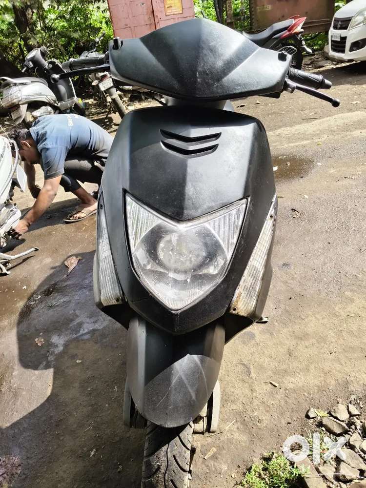 Honda dio 2011 model