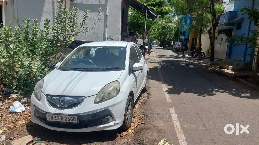 Honda Brio 2014 Petrol Well Maintained