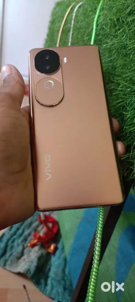 Vivo v 40e