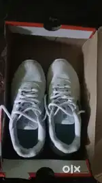 Nike shoes women( revolution)
