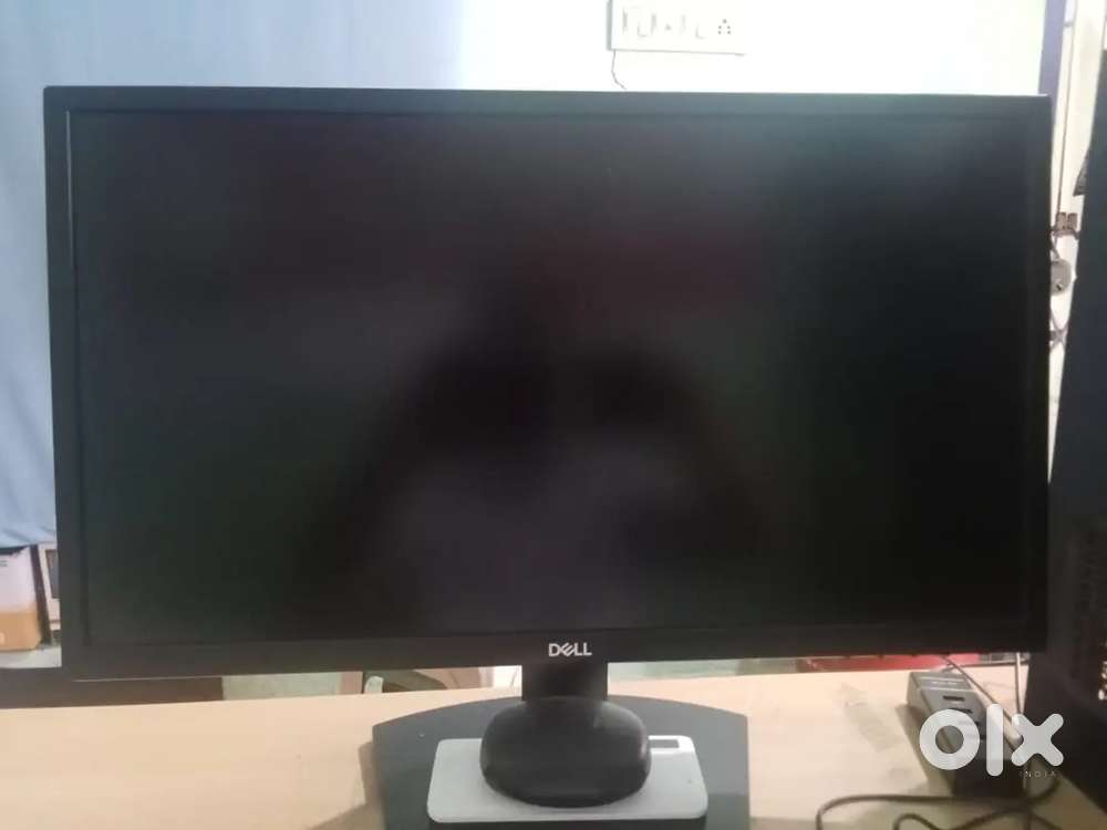 Dell22'hdmi monitor,brotherdctp printer,table for sale