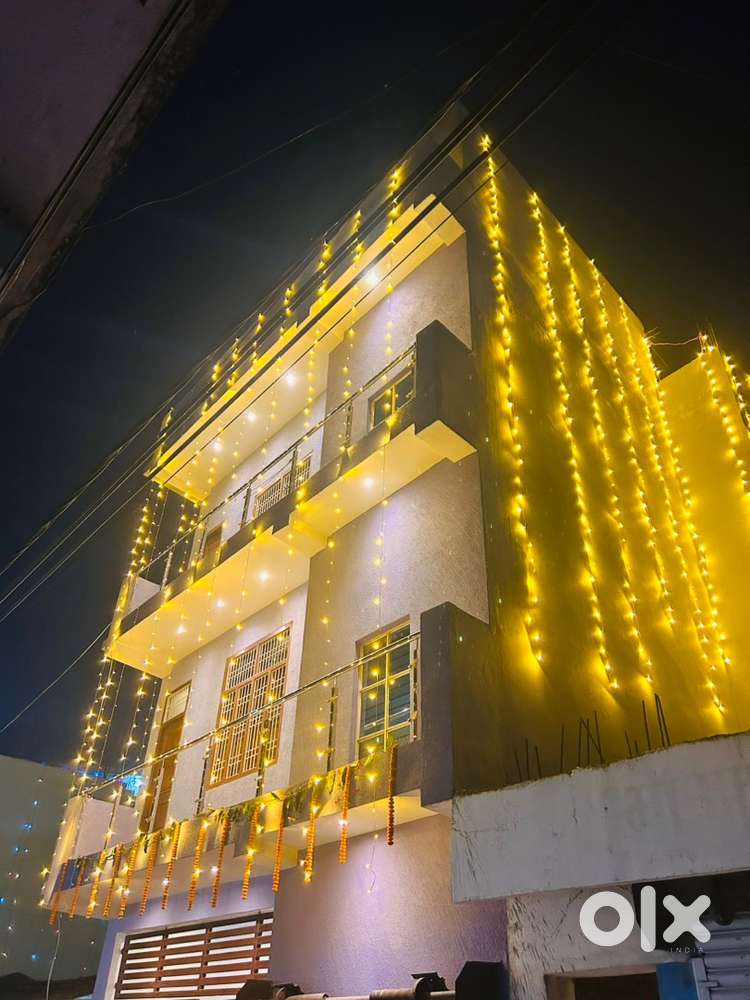 1 room set available