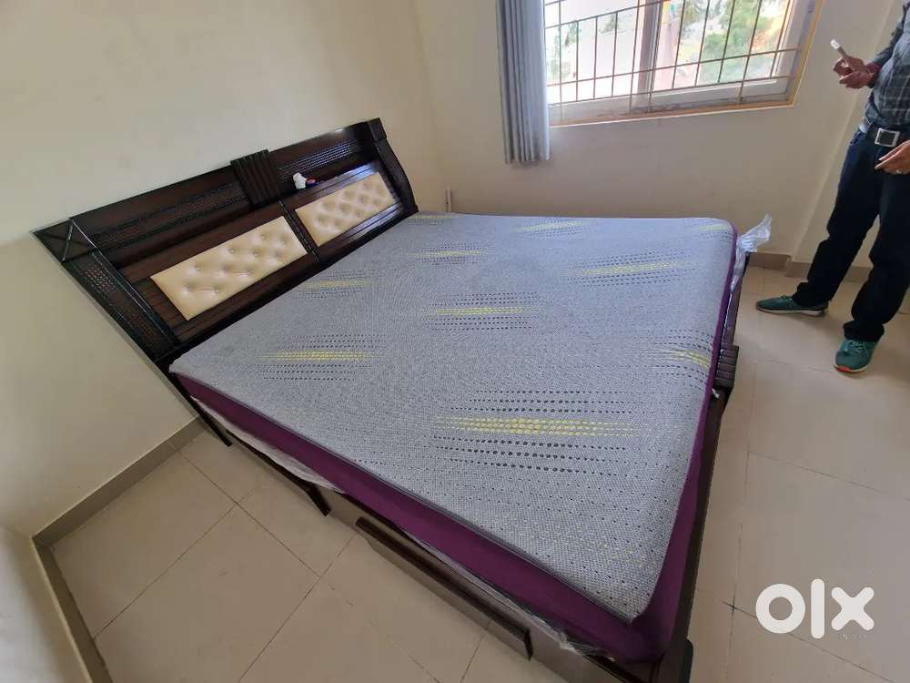 New Bed and Wakefit Ortho mattress